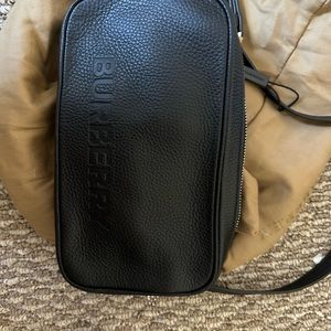 Burberry camera crossbody